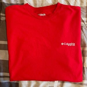 Columbia Red Short Sleeve shirt size Men’s Large